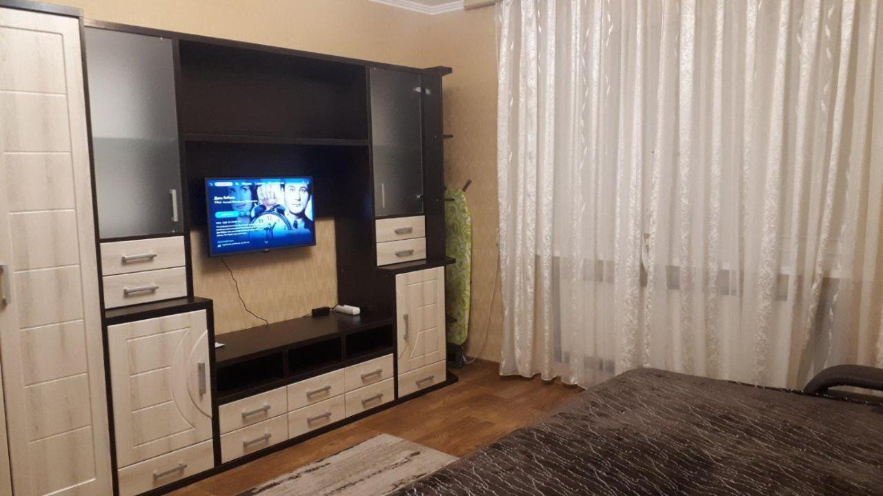 Апартаменты, 2 Комн. 6 Мест Kropyvnytskyi Exterior foto
